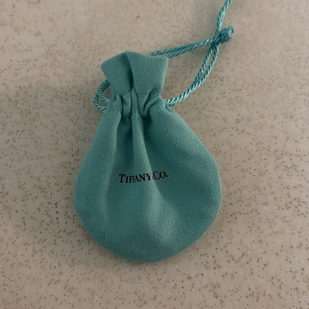 Tiffany & Co. Cat Island Pearl Pendant In Lavender View 5